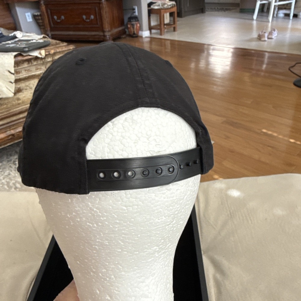 Santa Cruz Classic Hand Cap‎ - Black cap is a structure low profile 4738 - Picture 3 of 7